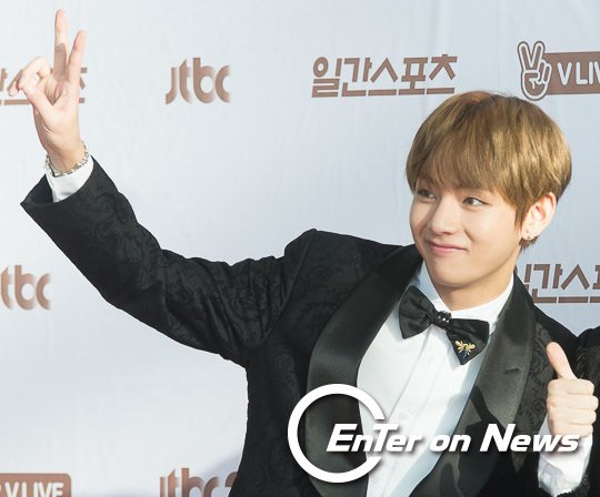 [ON포토] 방탄소년단 뷔, '새콤달콤한 브이'