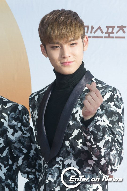 [ON포토] 세븐틴 민규, '상남자의 하트'