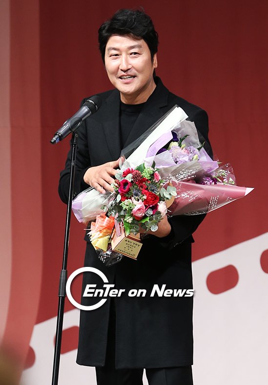 [ON포토] 송강호, 내가 ‘상’을 받을 ‘상’인가?