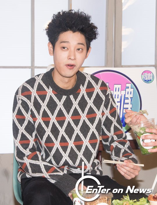 [ON포토] 정준영, '이거 맛이 이상해'