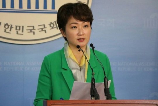 이언주 당대표 출마선언 "안철수 보다 더 나은 대안...역동성 있는 경선의 장"