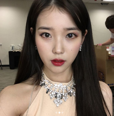 (사진=아이유 SNS)
