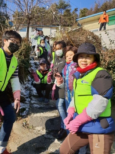 하나원비즈마켓, 사랑의 연탄 나눔으로 이웃에게 따뜻함 선물