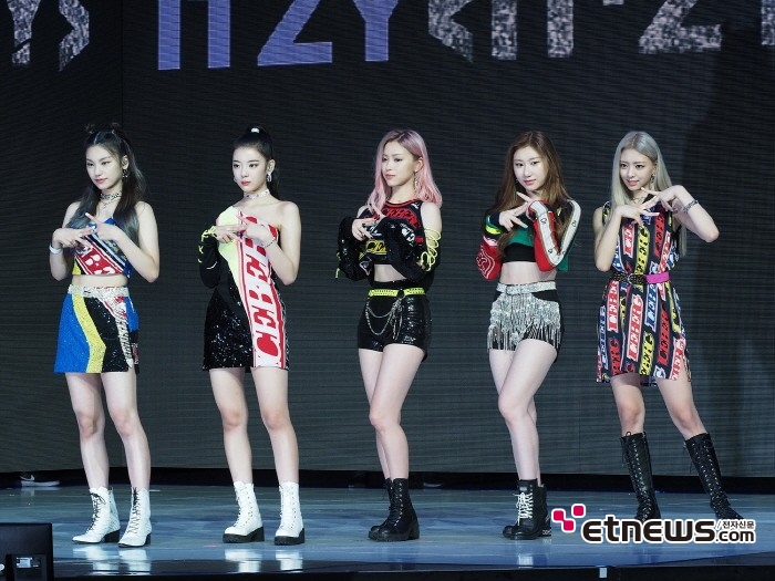 29일 서울 용산구 블루스퀘어 아이마켓홀에서는 ITZY 첫 미니앨범 'IT'z ICY' 발매기념 쇼케이스가 열렸다.