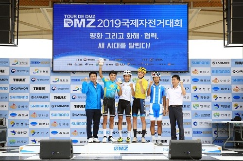 뚜르 드 DMZ 2019 대회 4일차, 카자흐스탄 자파루이 바우르쟌 구간 우승 차지