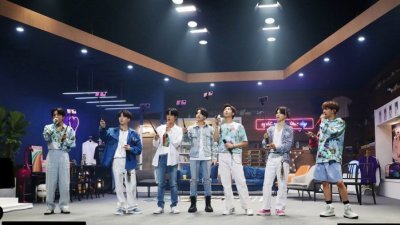 {htmlspecialchars(방탄소년단, 온택트공연 '방방콘 The Live' 성료…'107개 지역 75만 아미와 소통')}