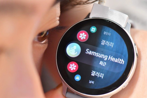 samsung galaxy watch blood sugar monitor