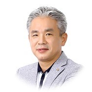 스타리치 어드바이져 기업 컨설팅 전문가 김길곤