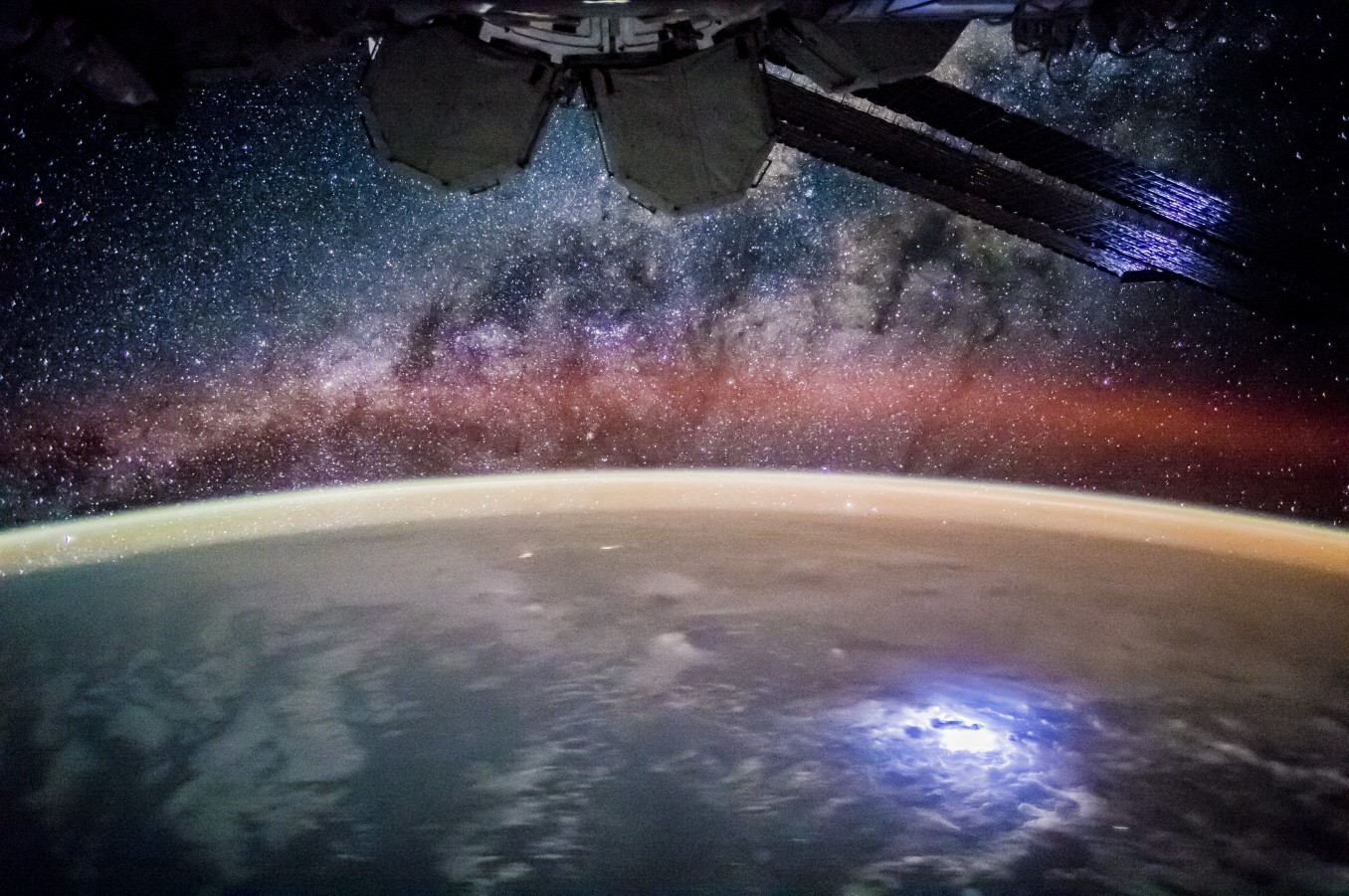ISS에서 바라본 은하수. 준결승작. 사진=NASA