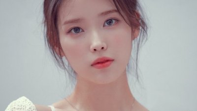 {htmlspecialchars(아이유, 카카오엔터 브랜드모델 발탁…