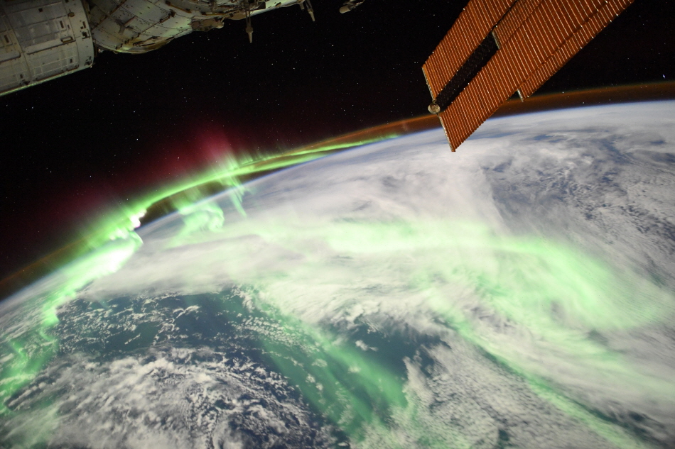 ISS에서 촬영한 오로라. 사진=ESA/NASA/Thomas Pesquet