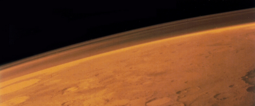 화성은 지구 1/100 두께의 얕은 대기층을 가지고 있다. 사진=NASA