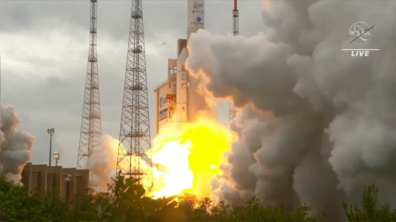 크리스마스에 우주로 발사된 아리안스페이스 아리안 5호 로켓과 ‘제임스 웹 우주망원경’. 사진=미 항공우주국(NASA)