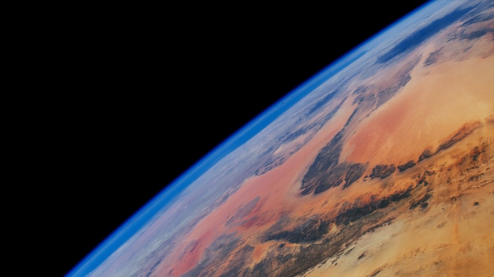 2021년 2월 5일(현지 시각) 국제우주정거장에서 촬영한 아프리카 북부 리비아 사막. 사진=미 항공우주국(NASA) 지구관측소/국제우주정거장(ISS) EHDC