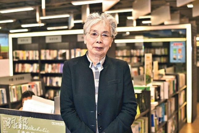 중국 저명 작가 장이허. 명보 캡처.