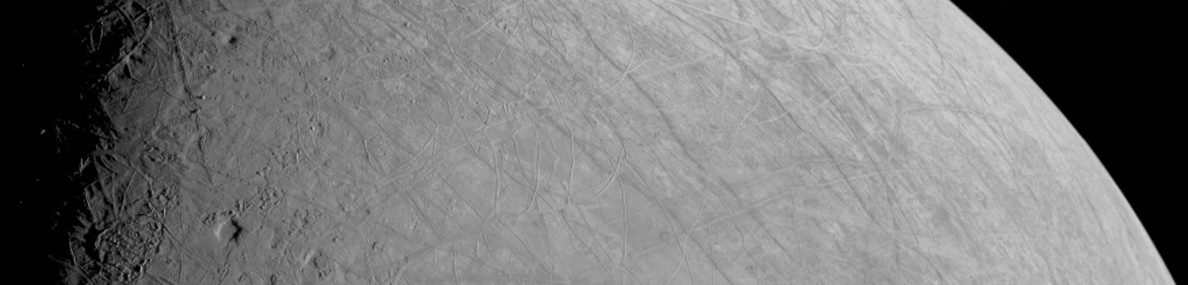 목성의 달 유로파의 복잡하고 얼음으로 덮인 표면이 29일(현지시간) 미 항공우주국(나사)의 주노 탐사선에 의해 포착됐다. 사진=NASA/JPL-Caltech/SWRI/MSSS