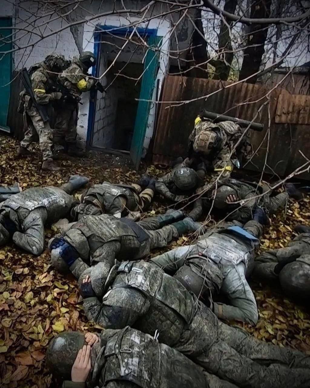 도네츠크 지역에서 생포된 러시아 병사들. 기사와 직접적 연관 없음. 