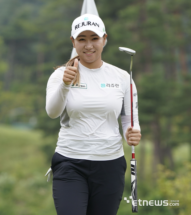 [포토] 강채연, 멋지게 마무리 했어요