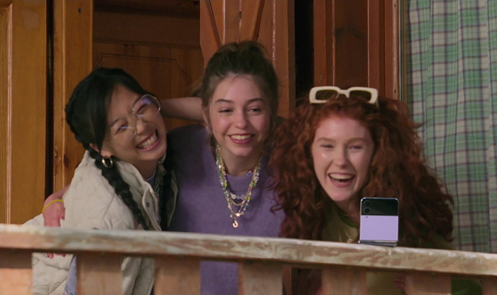 삼성전자 'Join the flip side' 시즌2 영상 캡쳐 화면