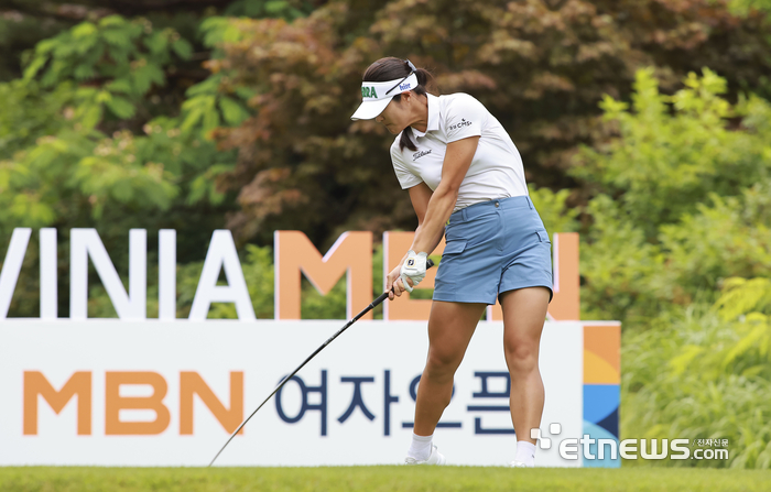 [포토] 김민별, 강력한 파워를 실어 보낸다