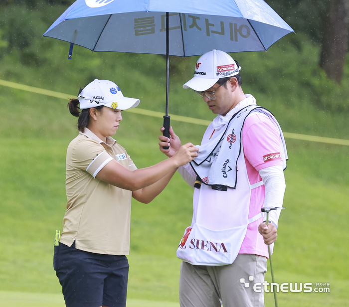 [포토] 김해림, 깨끗한 볼이 필요하다