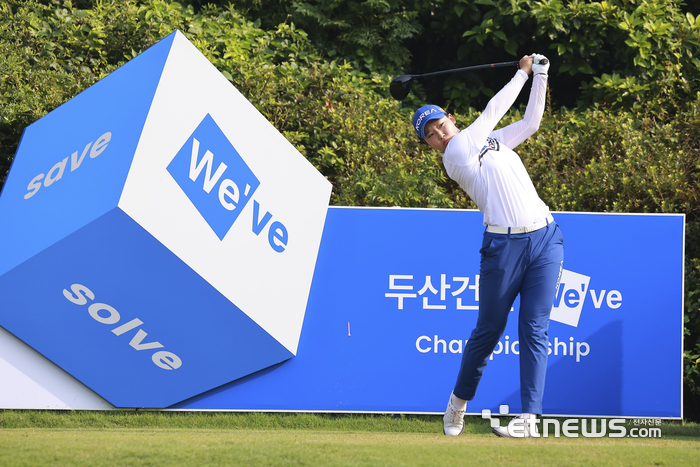 [포토] 김민솔, 강한 티샷으로 출발