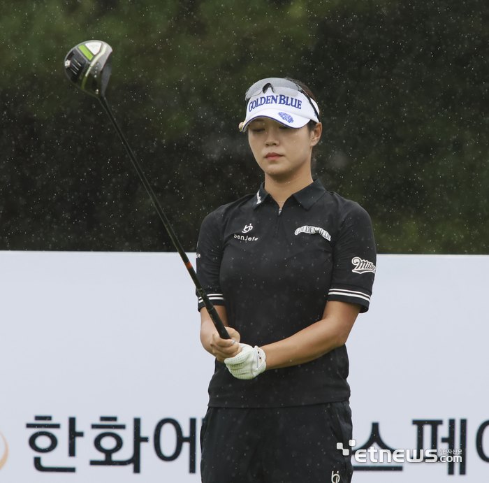 [포토] 인주연, 오늘 타수를 줄여야 한다