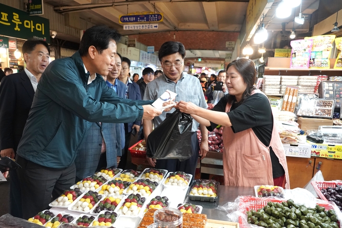 오세훈 서울시장, 광장전통시장 방문