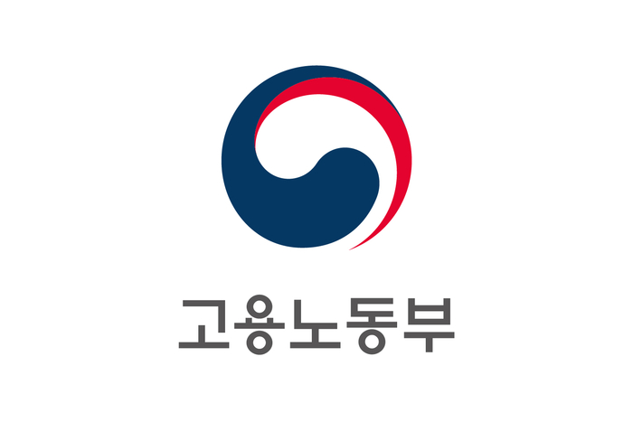 근로시간 개편 데인 고용부, 정책 홍보 올인