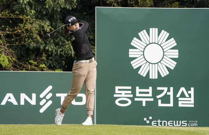 [포토] 장수연, 힘을 끌어 모아서 티샷해요