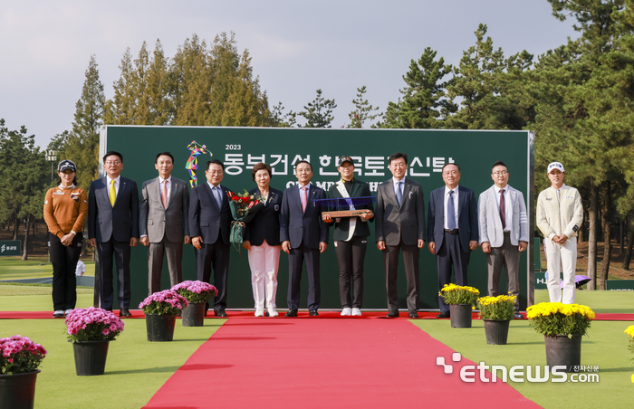 [포토] 방신실, 동부건설 한국토지신탁 챔피언십 시즌 2승