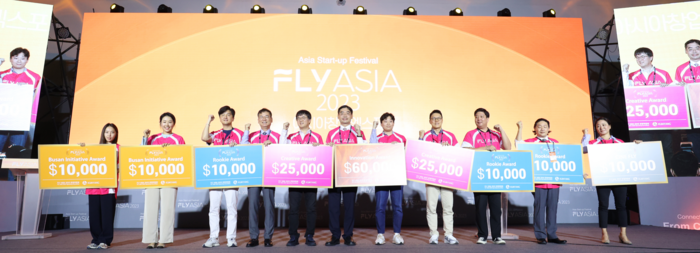 FLY ASIA 어워즈 수상자