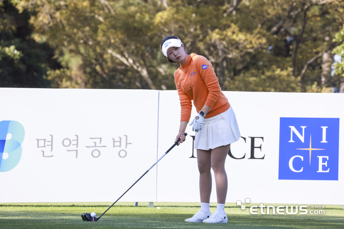 [포토] 유효주, 티샷은 방향이 중요하다