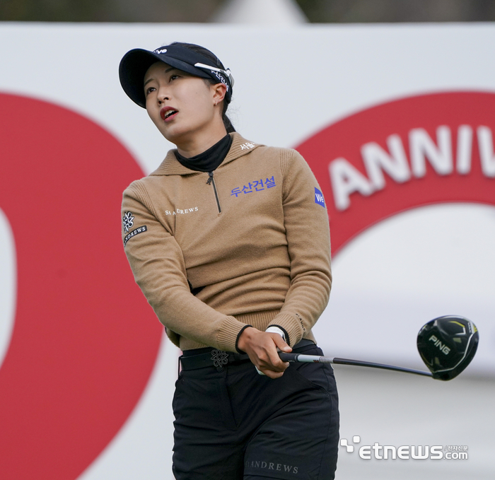 [포토] 유효주, 티샷 방향은 좋아요