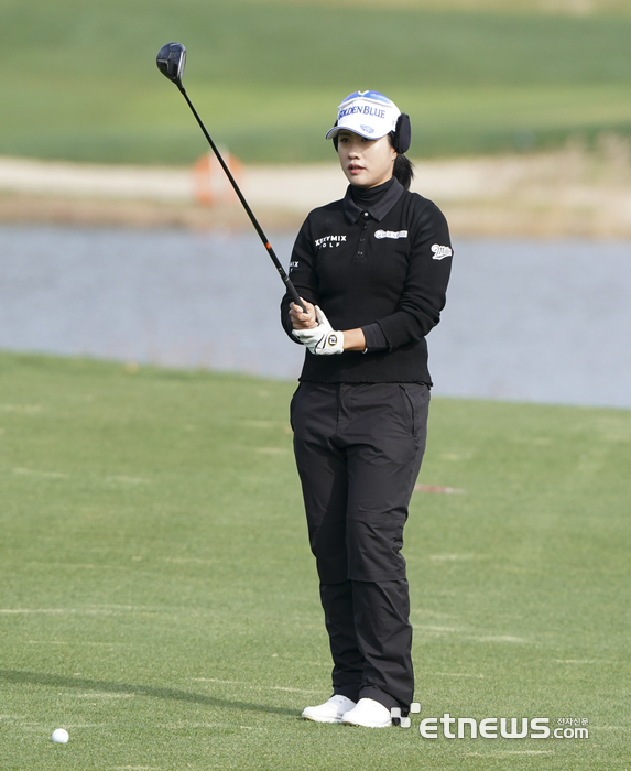 [포토] 세컨드샷 조준하는 이주미