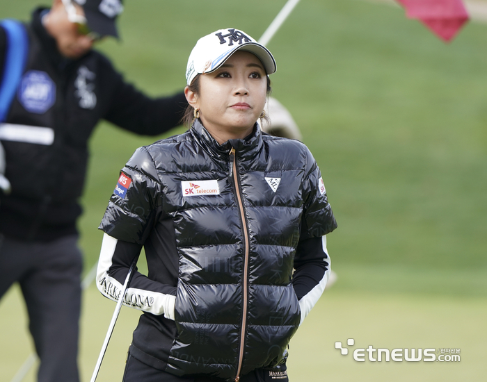 [포토] 보기로 홀아웃하는 이보미