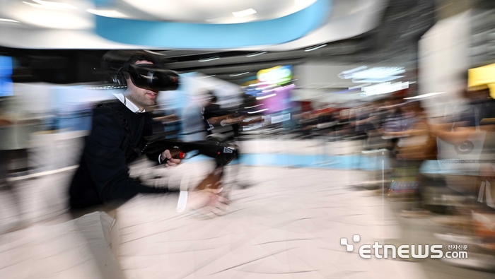 [MWC24] 박진감 넘치는 VR 카지노 바카라