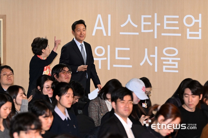 오리엔테이션 참석하는 장윤금 숙명여대 총장-오세훈 서울시장