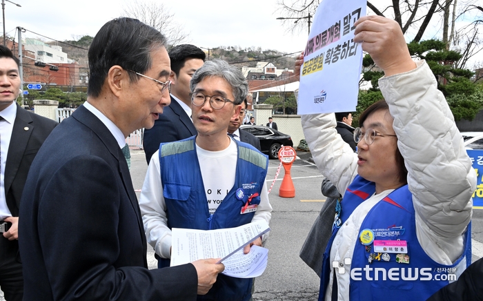 서울대병원 노조 의견 듣는 한 총리