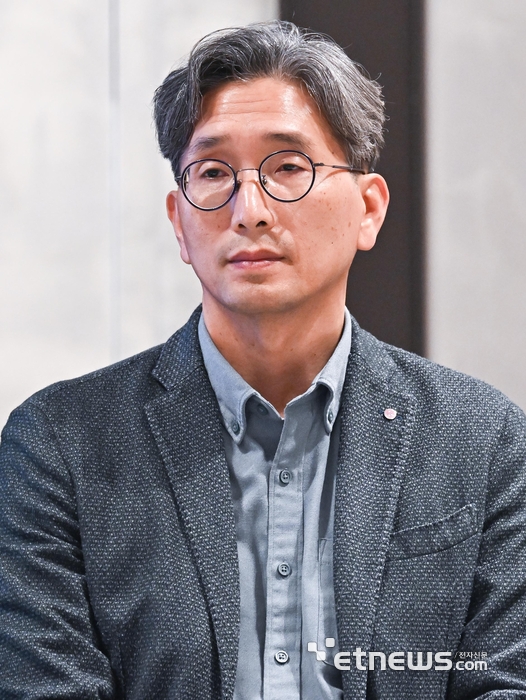 주총 참석한 김창태 CFO