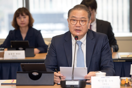 박상욱 과학기술수석이 3일 국가과학기술자문회의 대회의실에서 열린 국가과학기술자문회의 산하 위원회 간담회에서 인사말을 하고 있다.