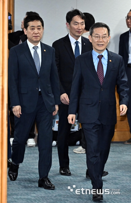 업무협약식 참석하는 김주현-이복현-이종호