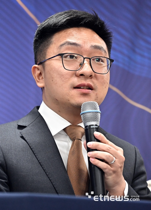 인사말 하는 레이 장 알리 코리아 대표