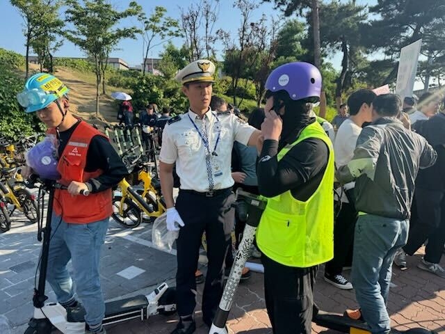 빔모빌리티, 천안 시청과 '안전모 씌워주기 캠페인' 실시