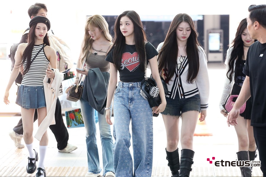 [ET포토] 베이비몬스터, '실력파 걸그룹'