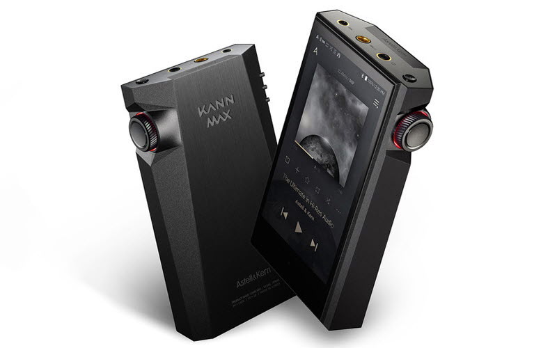 음량 조절 다이얼과 다양한 출력 단자를 갖춘 DAP (출처 : Astell&Kern)