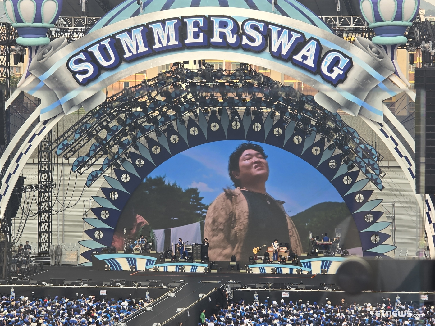 17일 인천 서구 아시아드 주경기장에서는 투어공연 '싸이 흠뻑쇼 SUMMER SWAG 2024 - 인천' 1일차 공연이 열렸다.