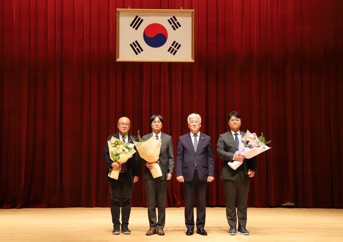 지질연, 창립 76주년 기념 포상…황세호 박사 '올해의 KIGAM인상'