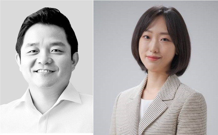 '2024 이커머스 포럼'에서 기조강연하는 이경전 경희대 교수(왼쪽)와 권정윤 박사.