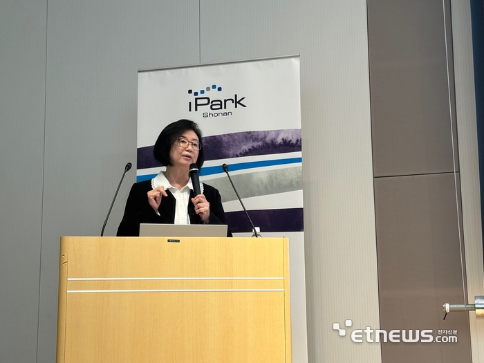 문한림 메디라마 대표가 지난 8일 일본 쇼난 아이파크 글로벌 쇼케이스에서 회사 비전과 주요 서비스를 소개하고 있다.